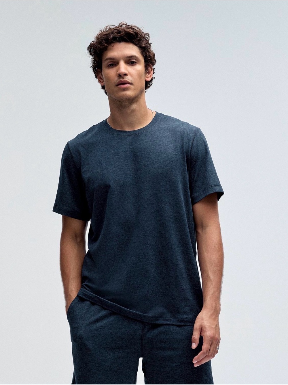 lululemon athletica Men's Crew Tee in Heathered Classic Navy/Heathered True Navy